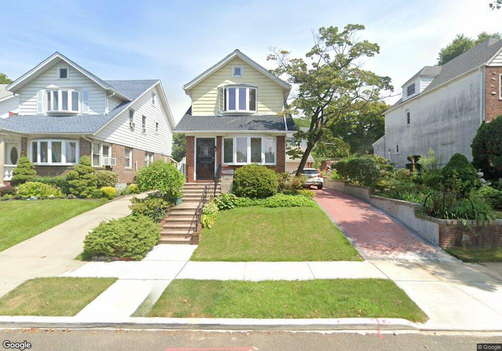 3217 153rd St, Flushing, NY 11354 - photo 1