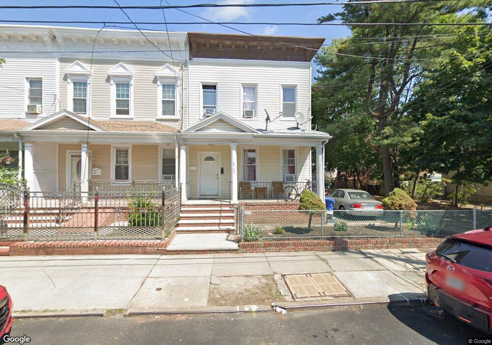 8793 109th St, Richmond Hill, NY 11418 - photo 1