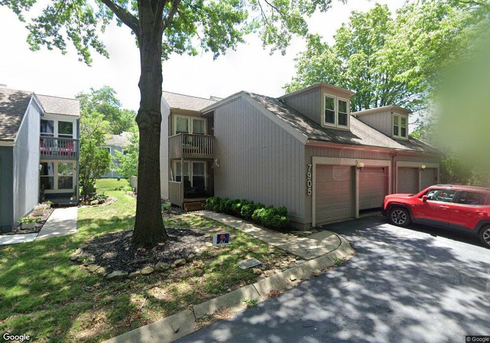 7905 Colony Ln, Lenexa, KS 66215 - photo 1