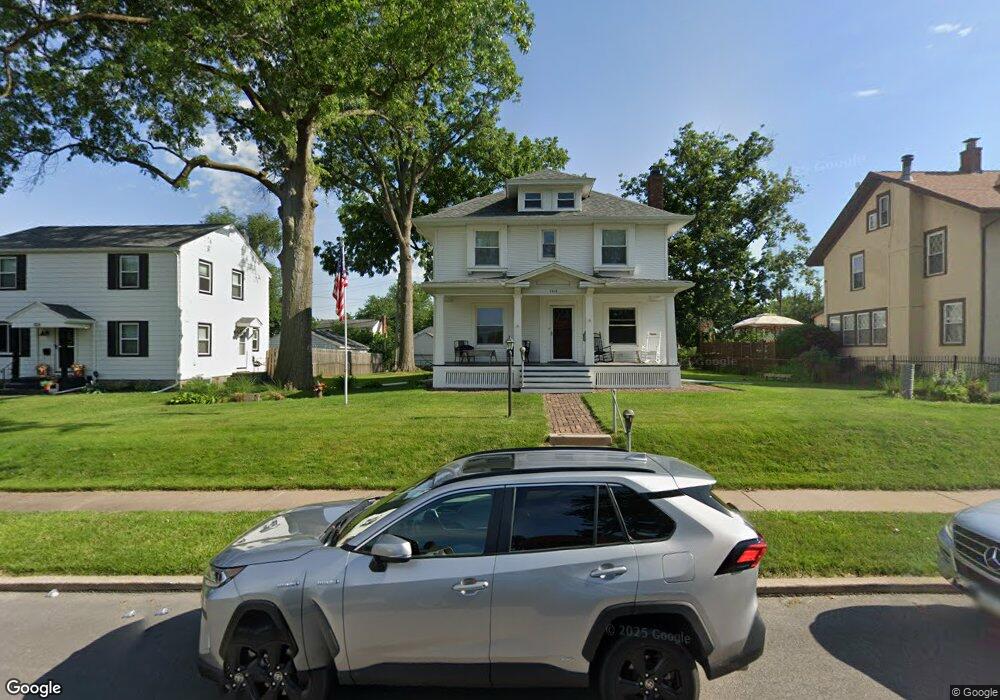 1115 E Rusholme St, Davenport, IA 52803 - photo 1