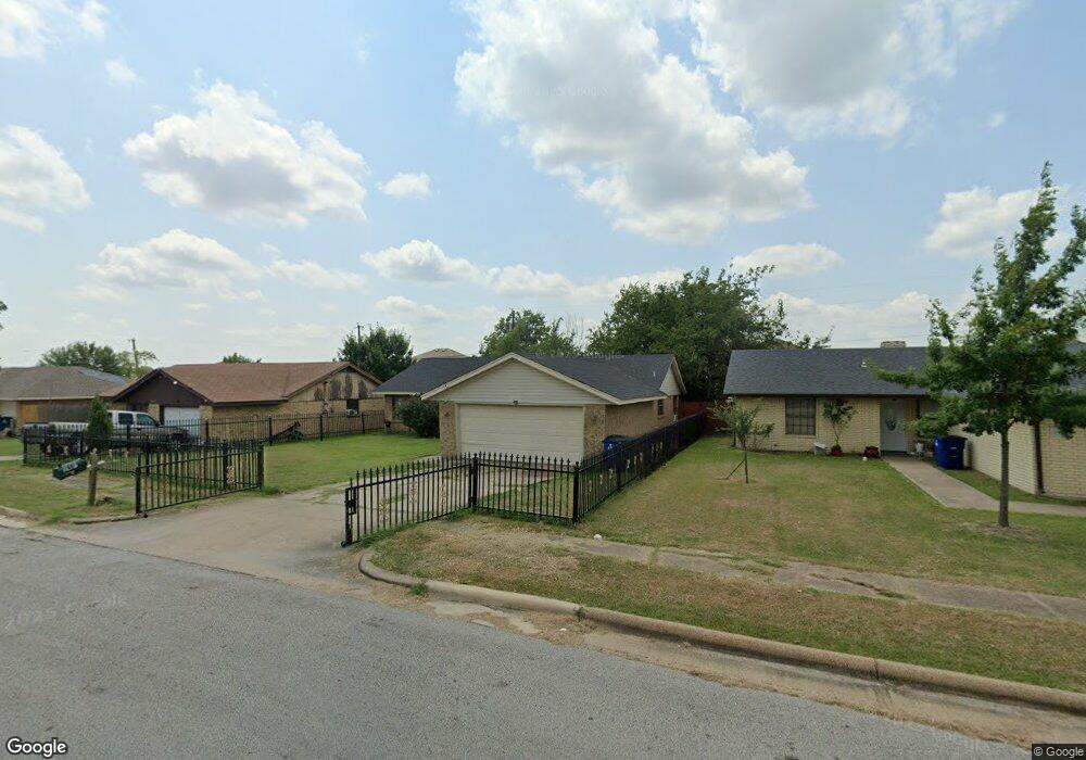 3401 S Cardinal St, Ennis, TX 75119 - photo 1