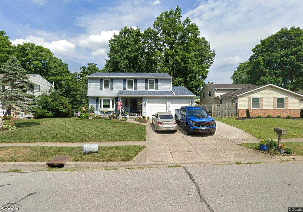 824 Ridenour Rd, Columbus, OH 43230 - photo 1