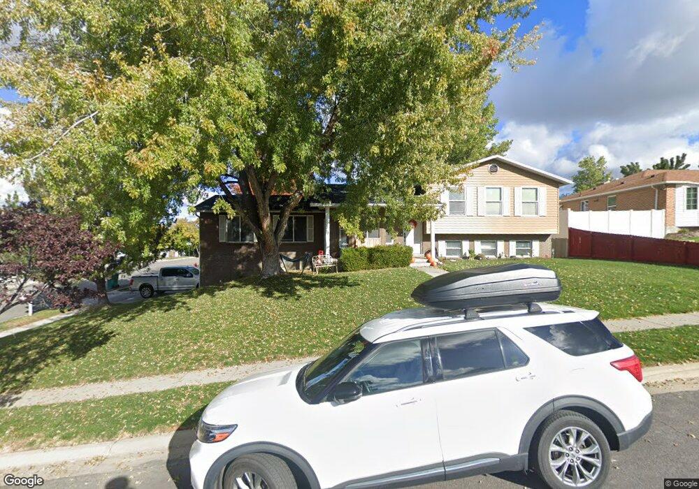 1201 E Keith Dr, Sandy, UT 84094 - photo 1