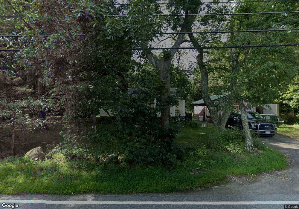 10 Chestnut St, Bellingham, MA 02019 - photo 1