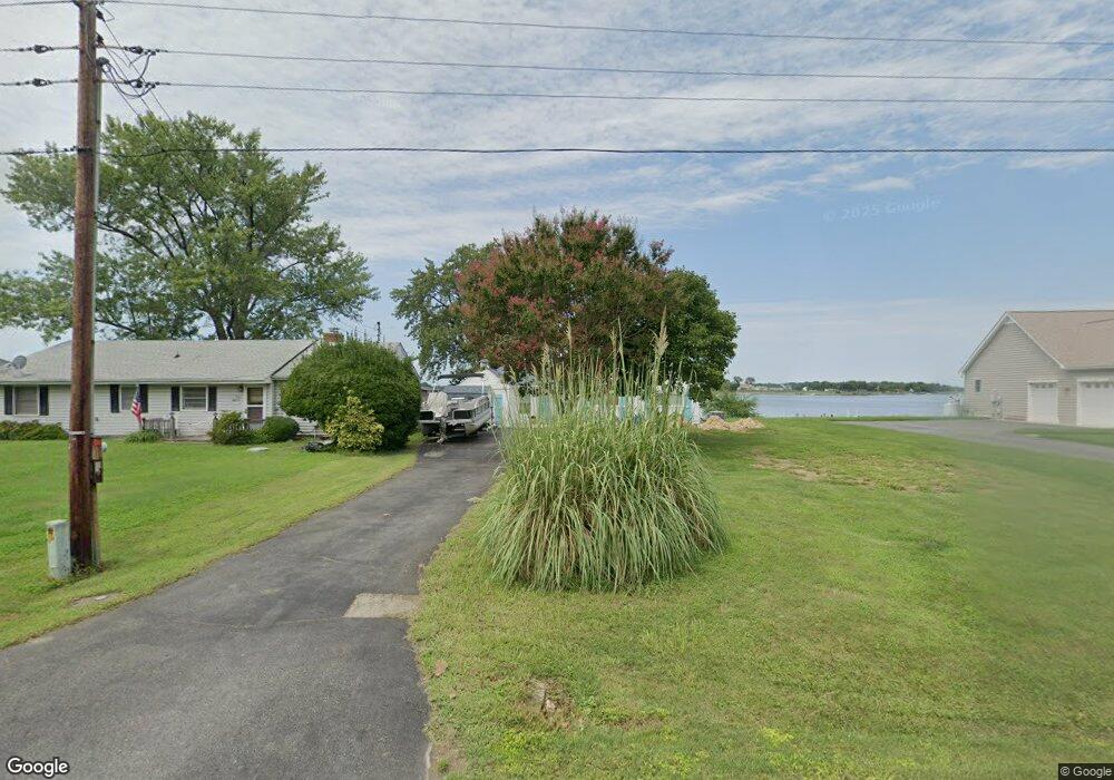 239 Pearson Dr, Colonial Beach, VA 22443 - photo 1