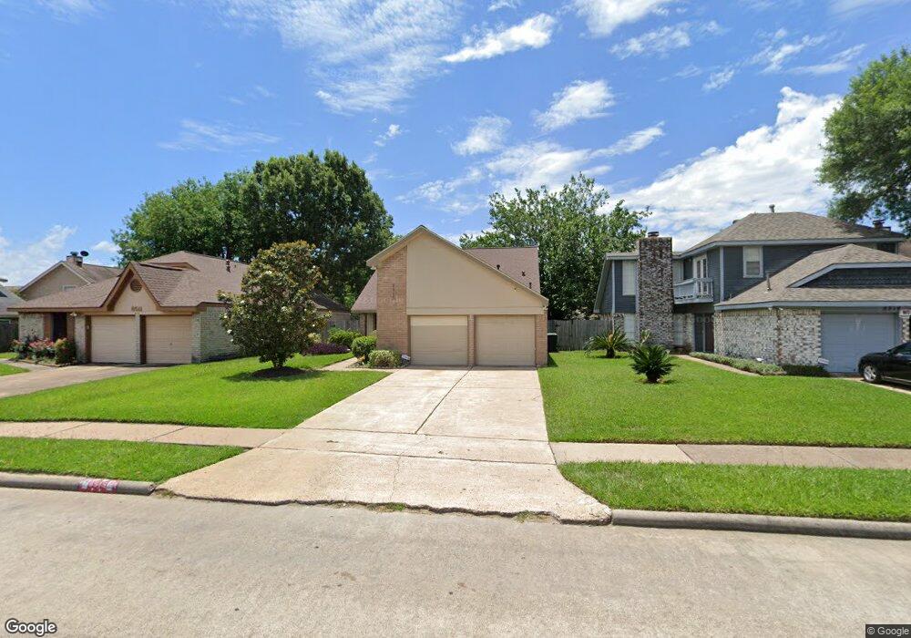 8515 Scenic Green Dr, Houston, TX 77088 - photo 1