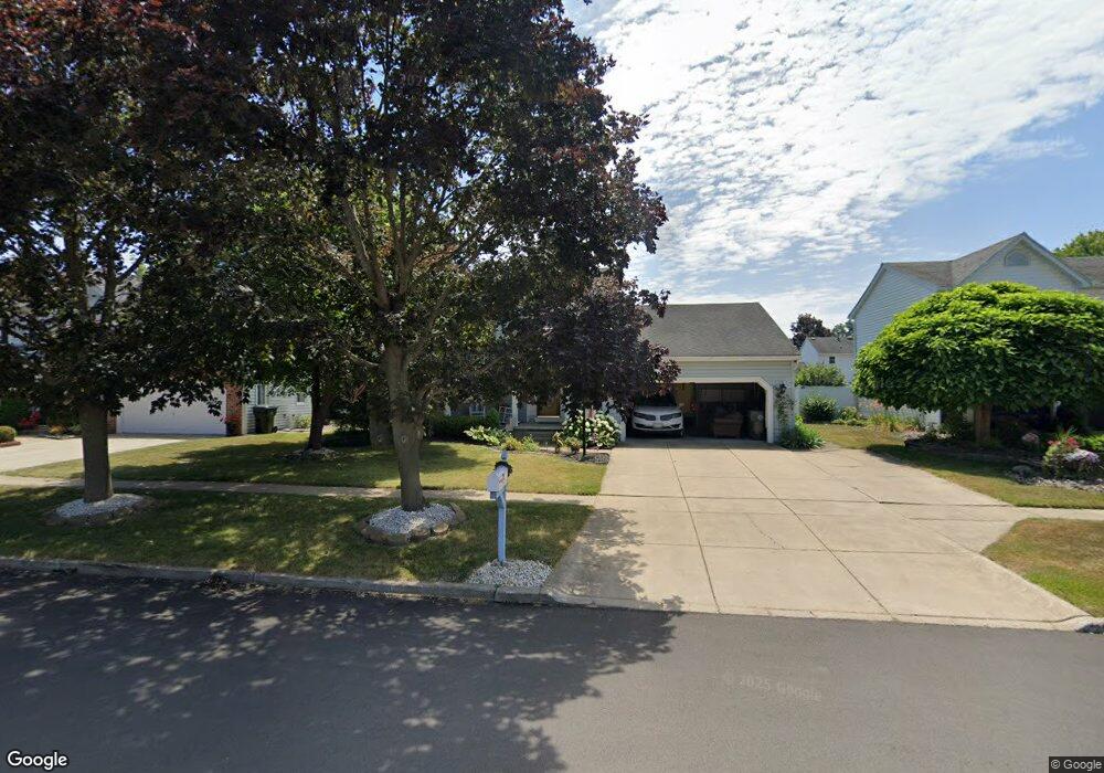 861 Thomas Fox Dr W, North Tonawanda, NY 14120 - photo 1