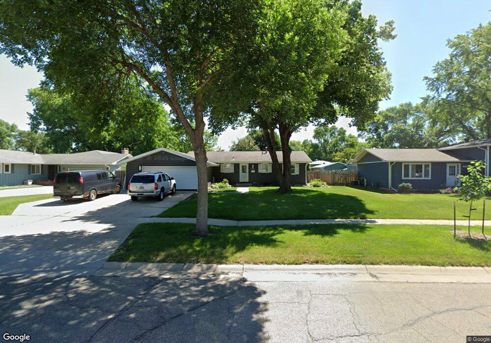 2807 Evergreen Rd N, Fargo, ND 58102 - photo 1