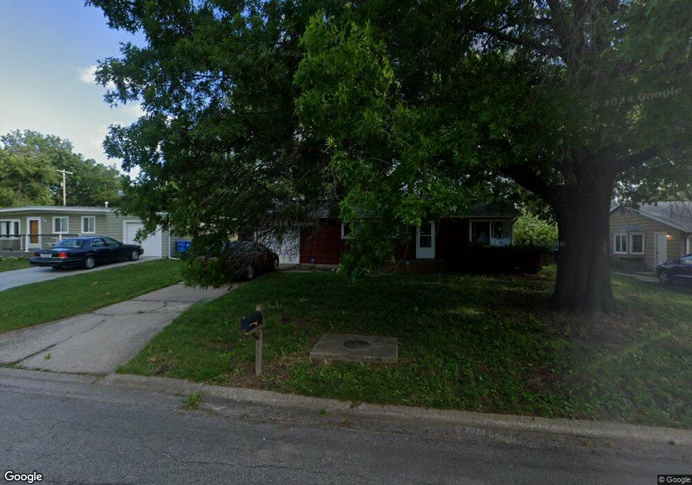 2117 SW Tara Ave, Topeka, KS 66611 - photo 1