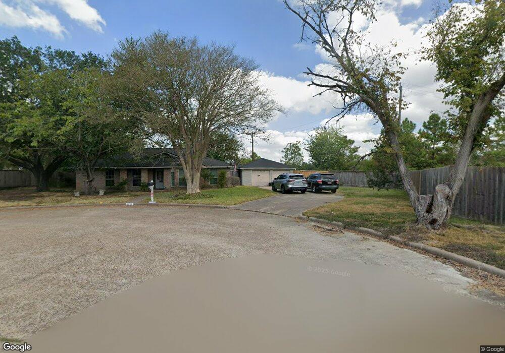 6911 Vinewood Cir, Houston, TX 77088 - photo 1
