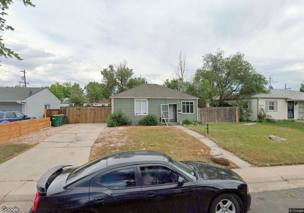 810 Lima St, Aurora, CO 80010 - photo 1