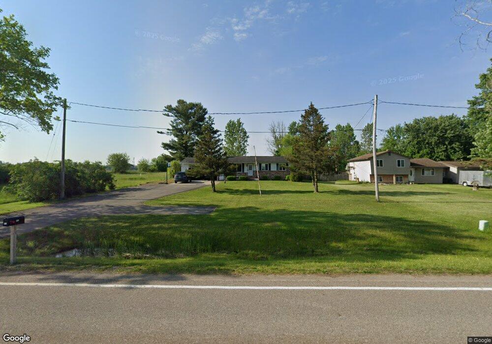 1152 E Hurd Rd, Clio, MI 48420 - photo 1