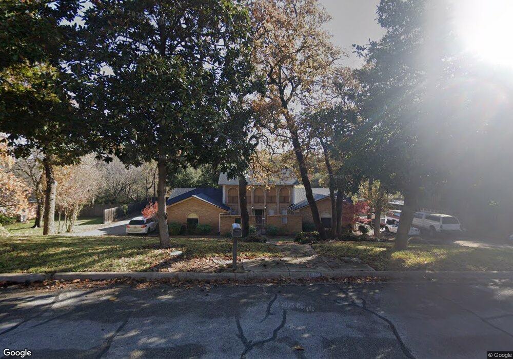 1012 Circle Ln, Bedford, TX 76022 - photo 1