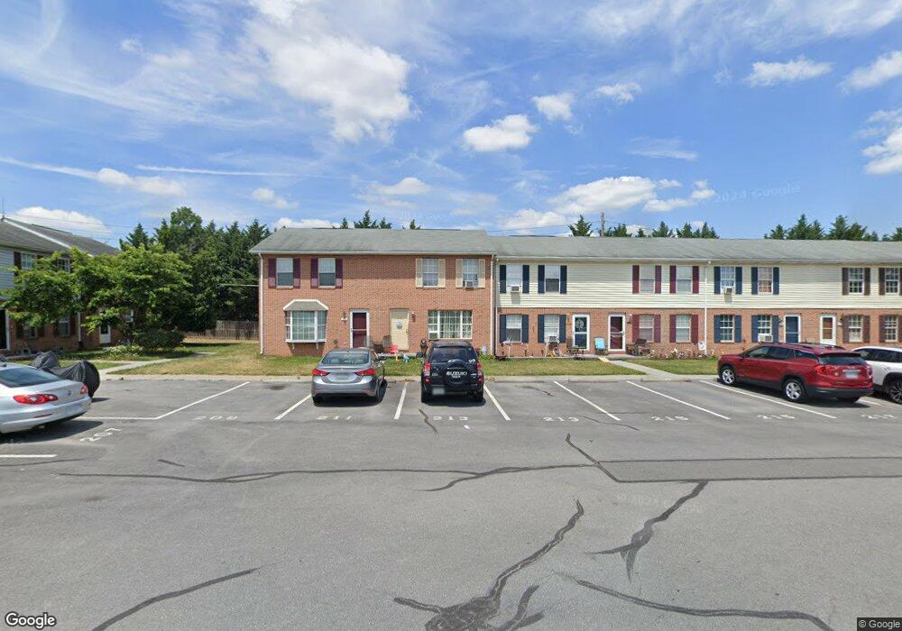 213 Nottoway Dr, Stephens City, VA 22655 - photo 1