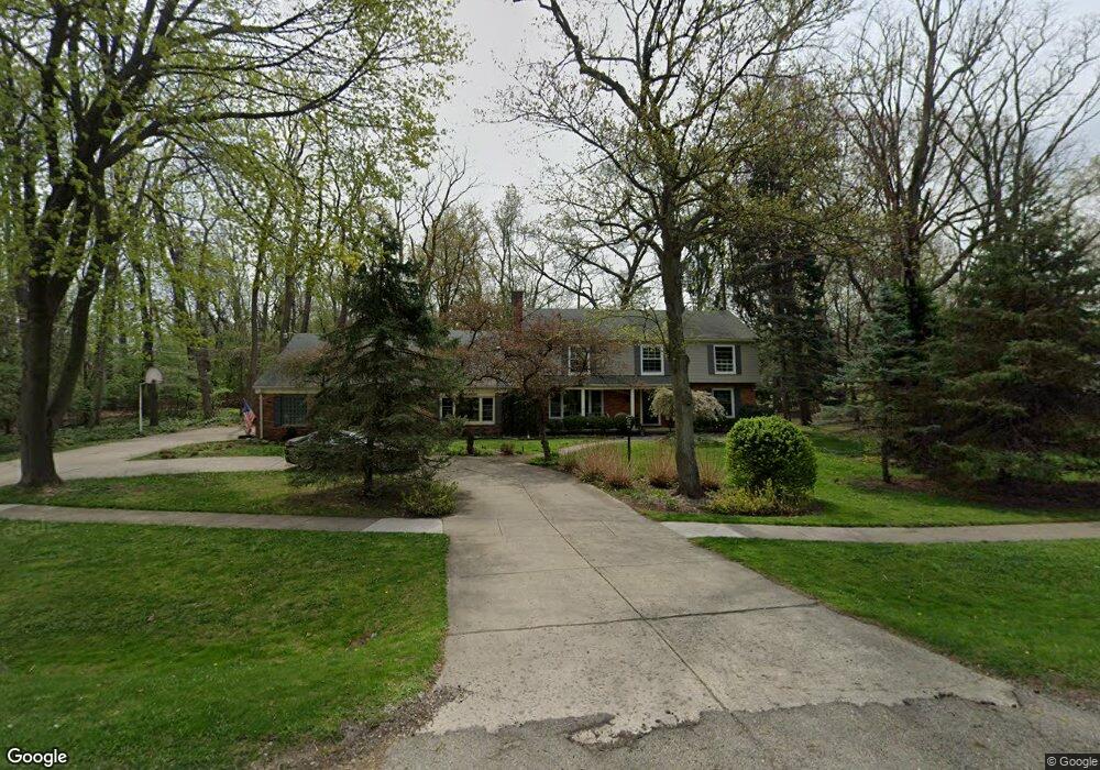 998 E Square Lake Rd, Bloomfield Hills, MI 48304 - photo 1