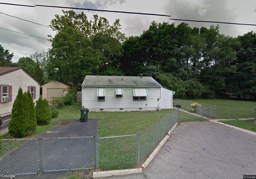 407 Boston Ct, Wallingford, PA 19086 - photo 1