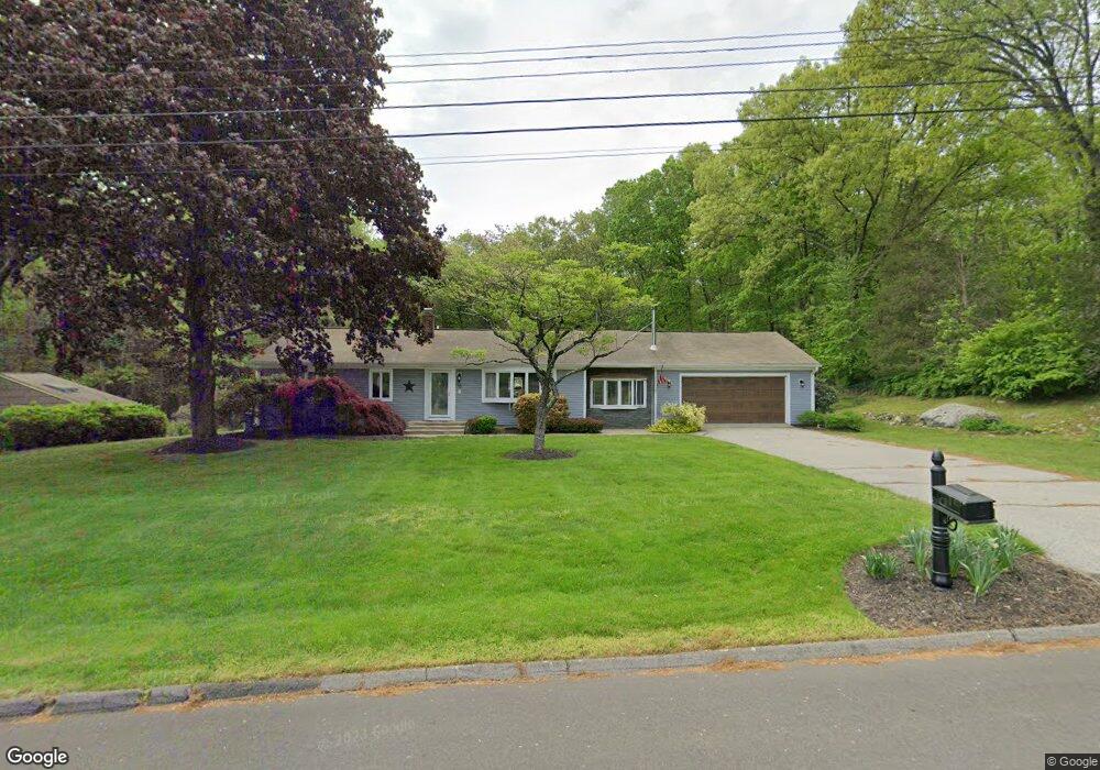 15 Laurie Rd, Trumbull, CT 06611 - photo 1