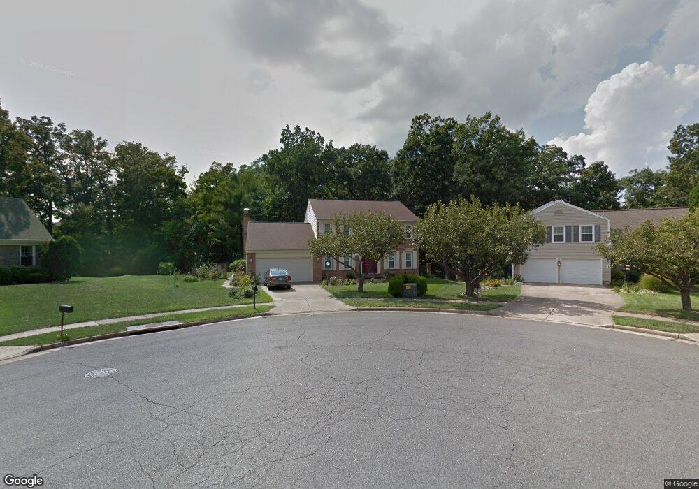 8220 Labbe Ln, Vienna, VA 22182 - photo 1