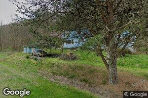126 Woods Ln, Evarts, KY 40828
