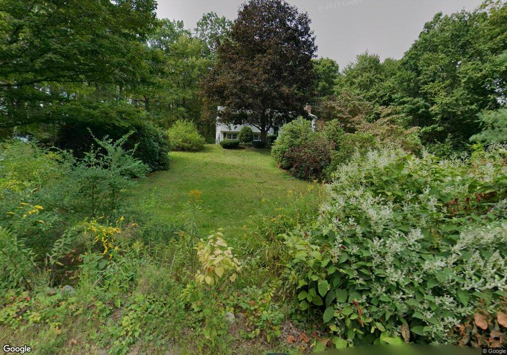 580 Fisher Rd, Fitchburg, MA 01420 - photo 1