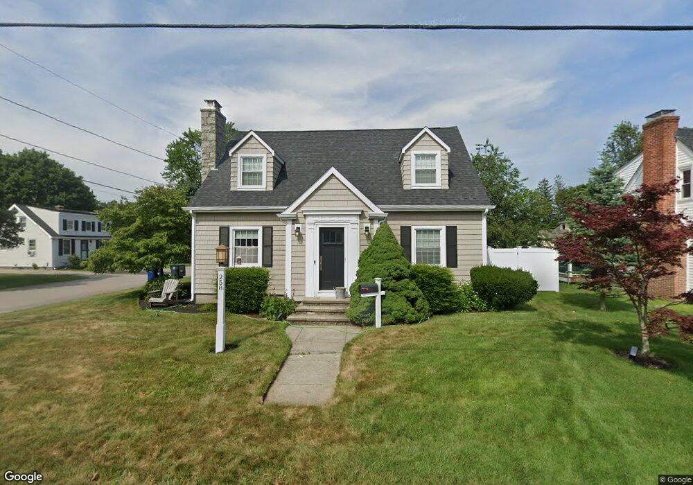 258 Pine St, Warwick, RI 02888 - photo 1