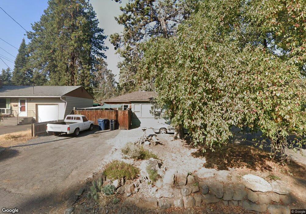 637 NE 9th St, Bend, OR 97701 - photo 1