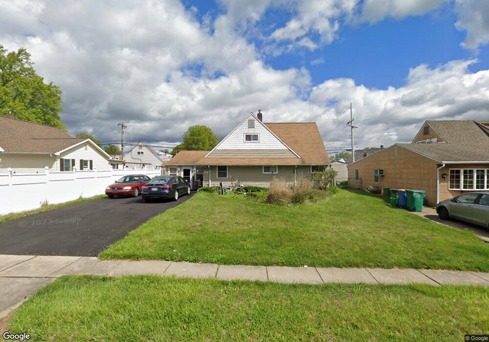 23 Red Cedar Dr, Levittown, PA 19055 - photo 1