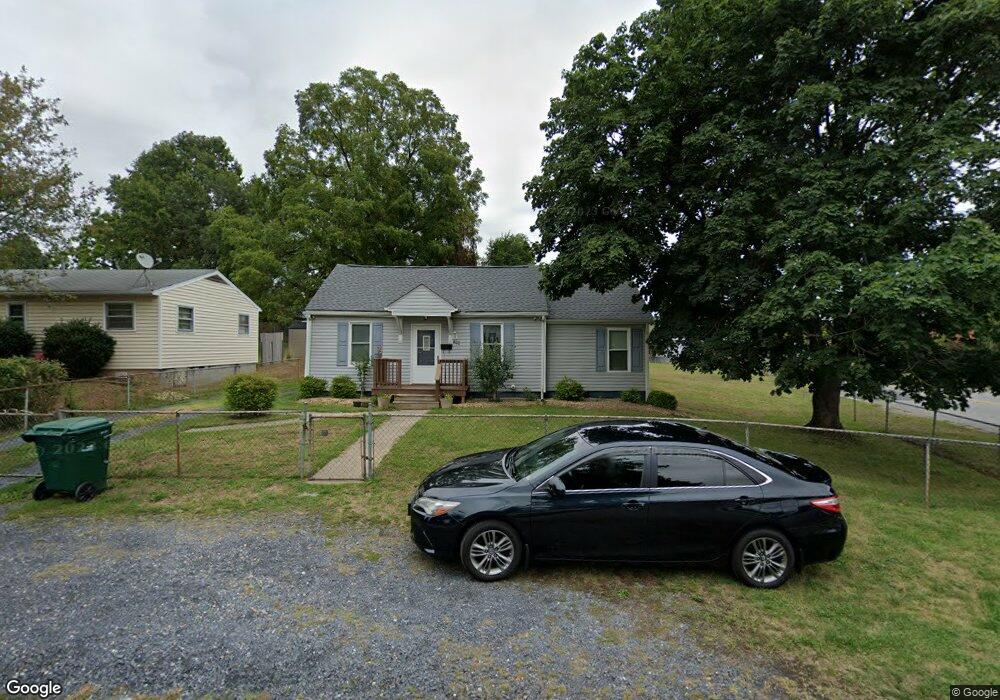 400 N Magnolia Ave, Waynesboro, VA 22980 - photo 1