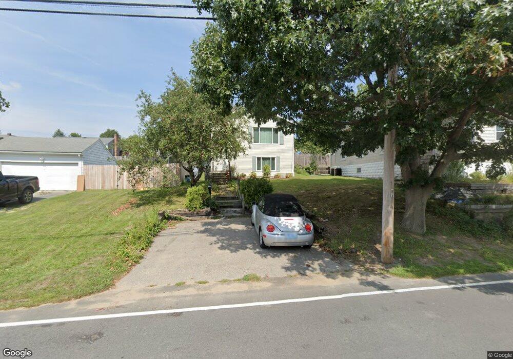 487 Maple Ave, Barrington, RI 02806 - photo 1