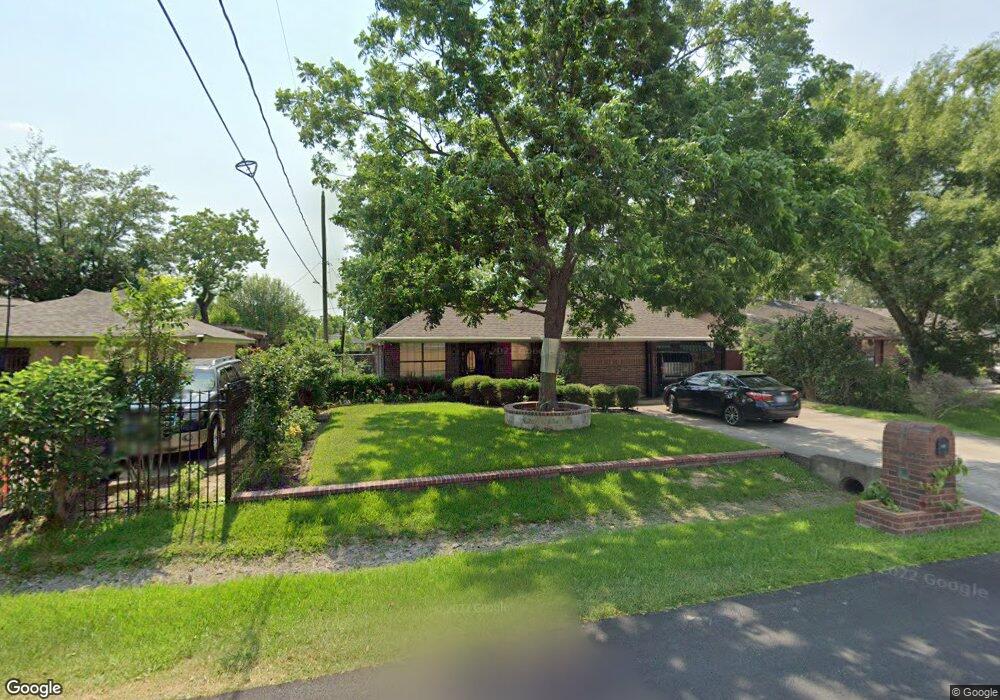 4015 Castledale Dr, Houston, TX 77093 - photo 1