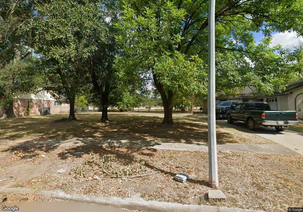 7451 Tall Pines Dr, Houston, TX 77088 - photo 1