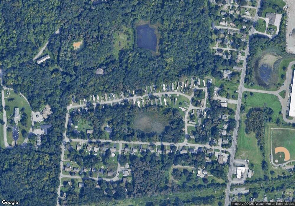 98 Inwood Ave unit 9, Poughkeepsie, NY 12601 - photo 1