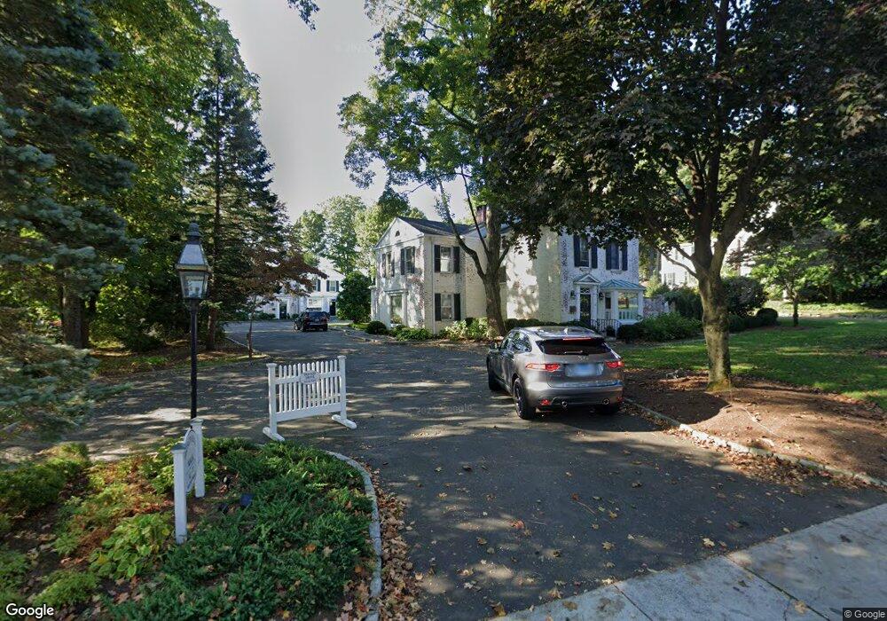 43 Main St unit 43, New Canaan, CT 06840 - photo 1