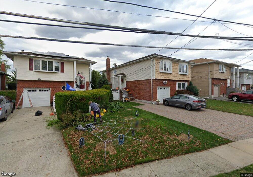 1166 Tulip Ave, Franklin Square, NY 11010 - photo 1