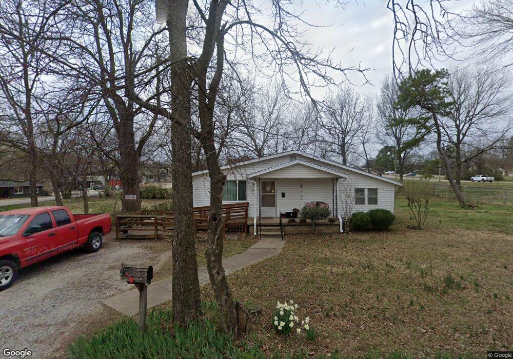 619 S Willow Ave, Fayetteville, AR 72701 - photo 1