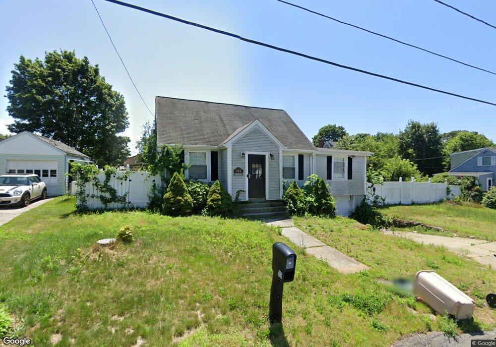 146 Metacomet Ave, Swansea, MA 02777 - photo 1