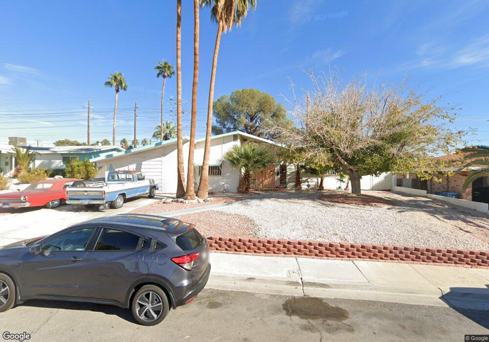 3232 Pawnee Dr unit 15, Las Vegas, NV 89169 - photo 1