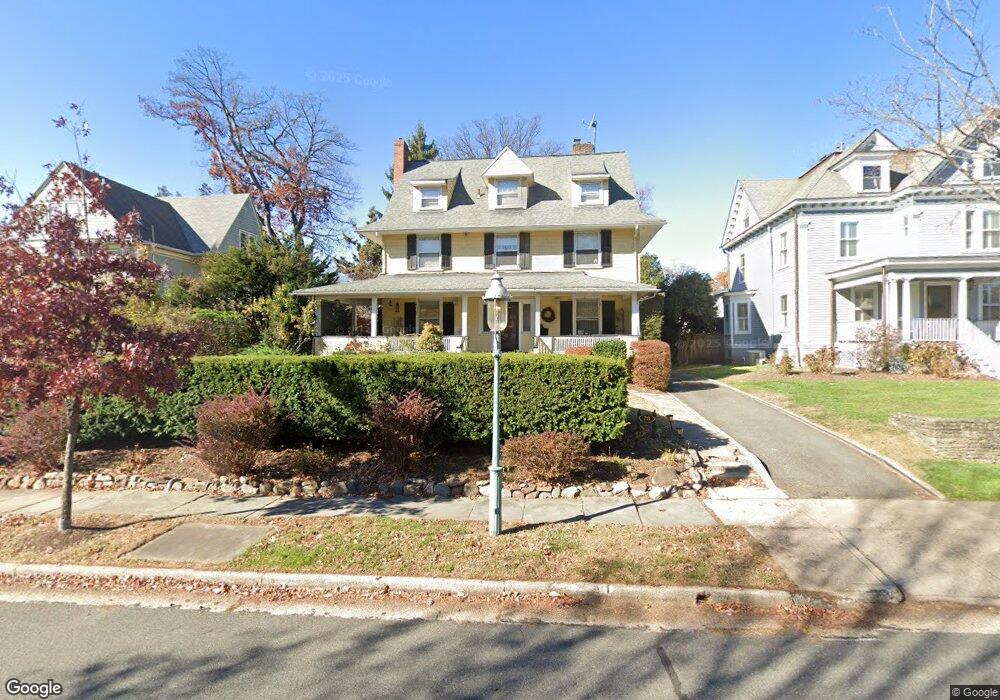 28 Douglas Rd, Glen Ridge, NJ 07028 - photo 1