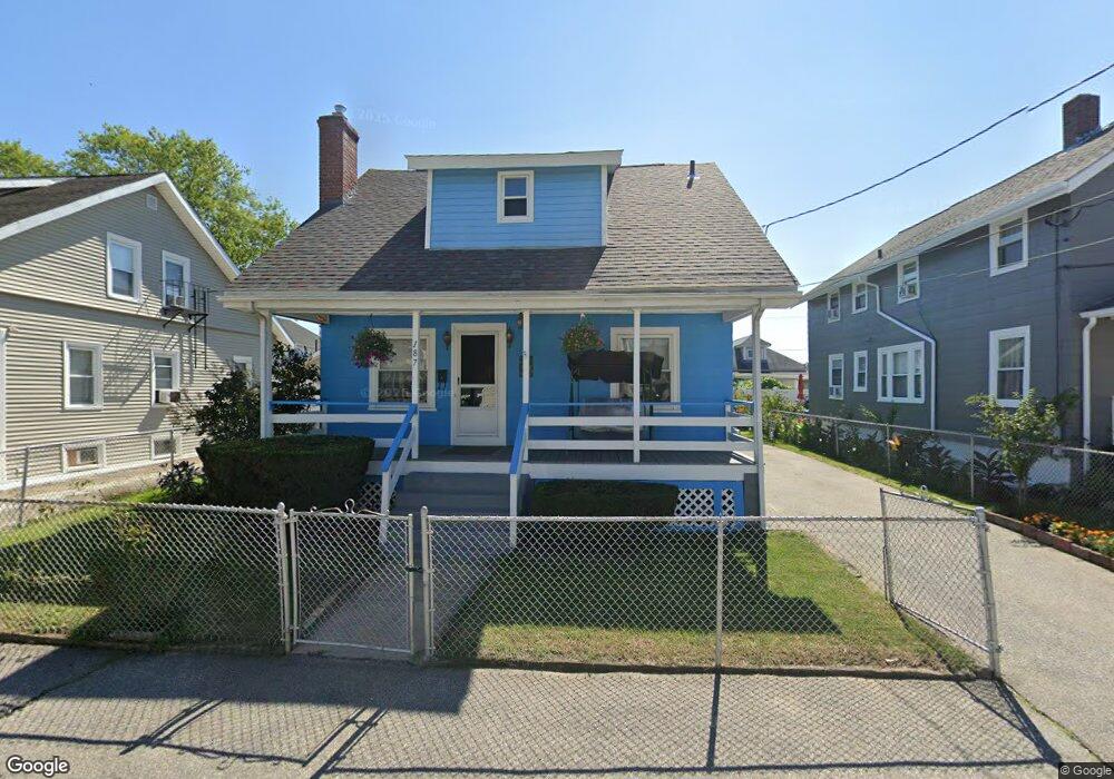 187 Coyle Ave, Pawtucket, RI 02861 - photo 1