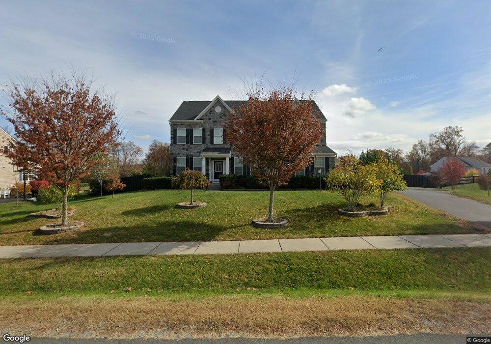 11 Braeburn Ct, Round Hill, VA 20141 - photo 1