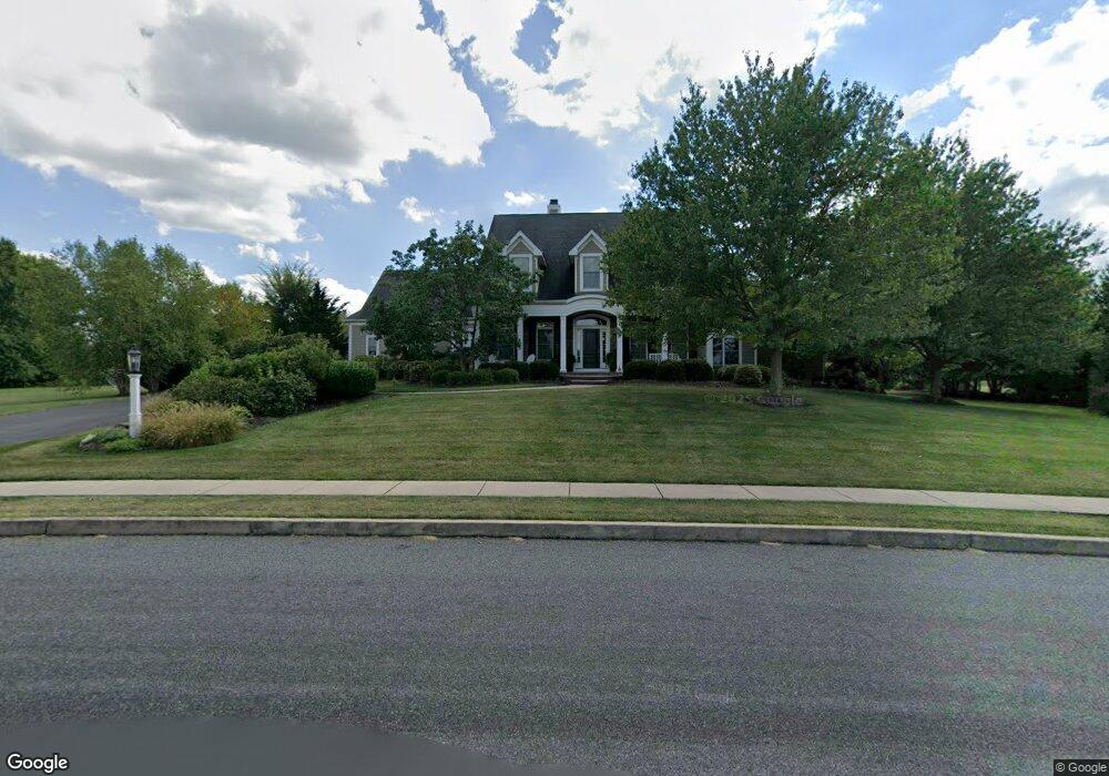 352 Alexander Dr, Telford, PA 18969 - photo 1