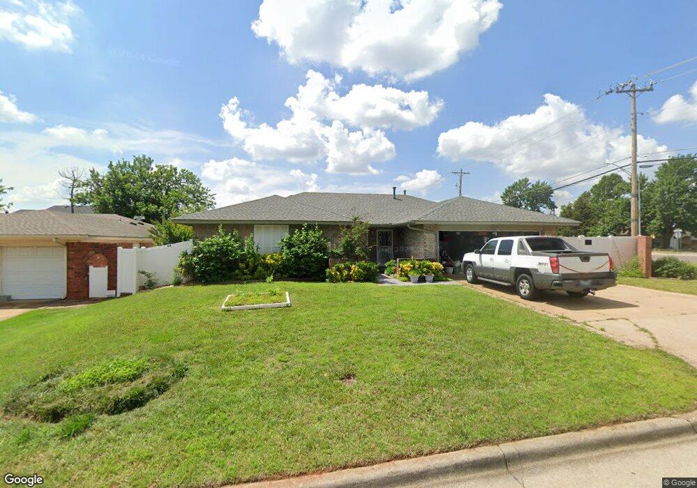 5820 NW 71st St, Warr Acres, OK 73132 - photo 1