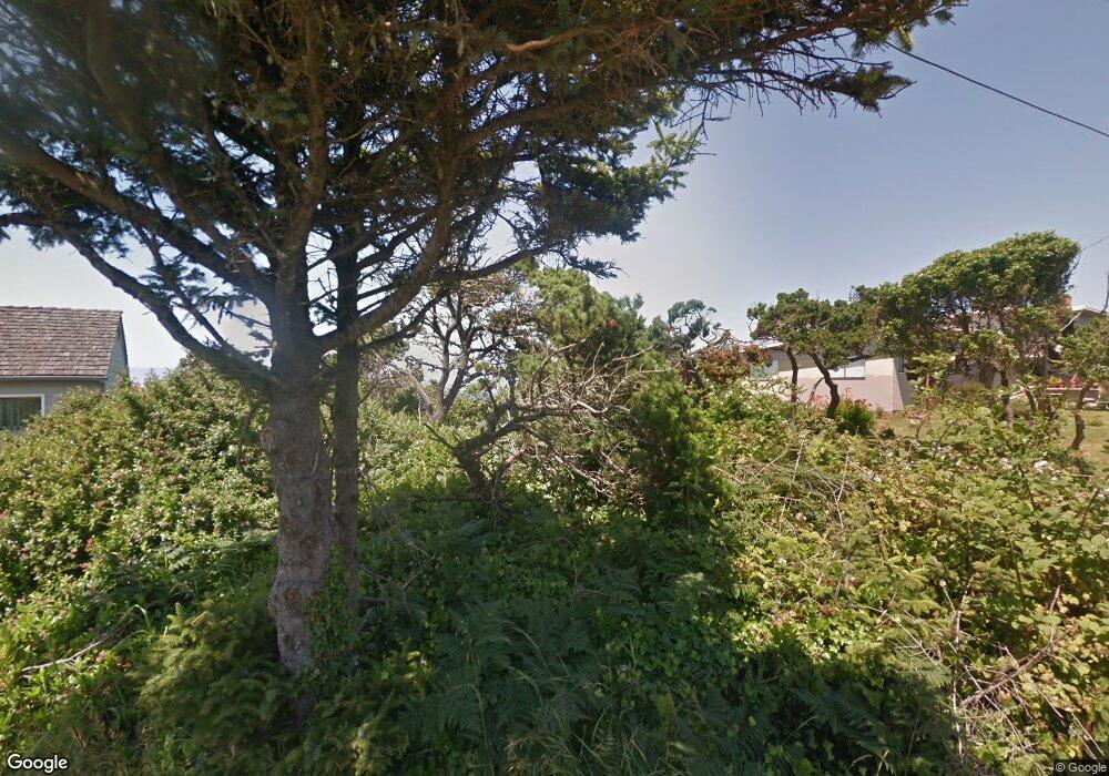 435 SW Minnie St, Newport, OR 97365 - photo 1