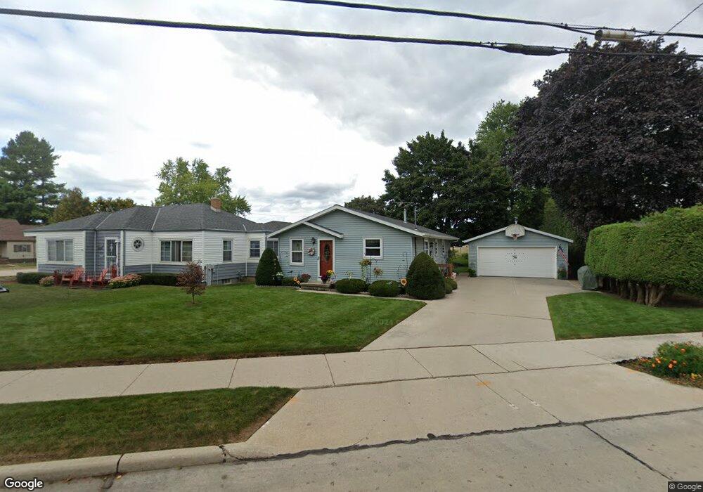 3421 Mishicot Rd, Two Rivers, WI 54241 - photo 1