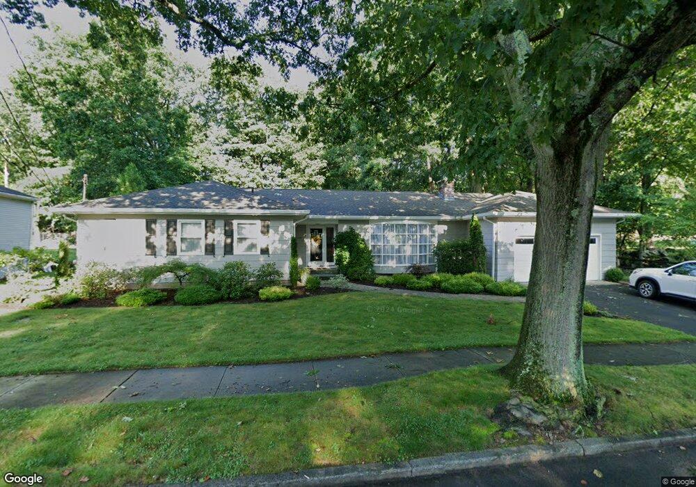 145 Stevenson Rd, New Haven, CT 06515 - photo 1