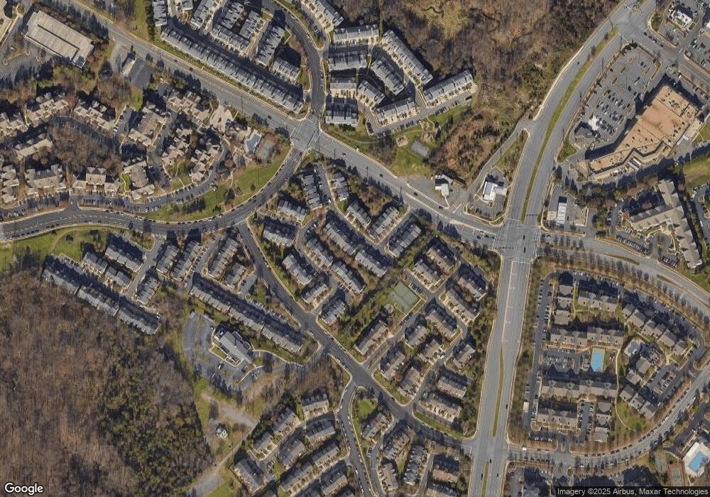 2550 Banshire Dr, Herndon, VA 20171 - photo 1