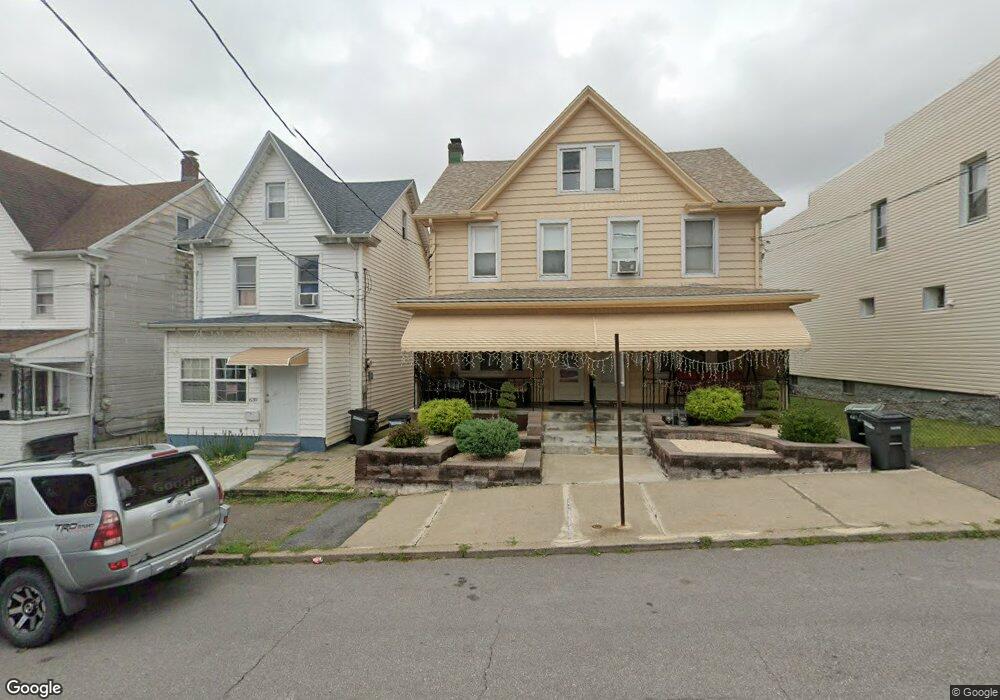 634 N Wyoming St, Hazleton, PA 18201 - photo 1