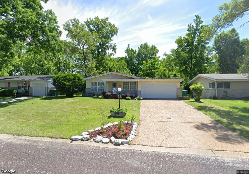 10712 Vorhof Dr, Saint Louis, MO 63136 - photo 1