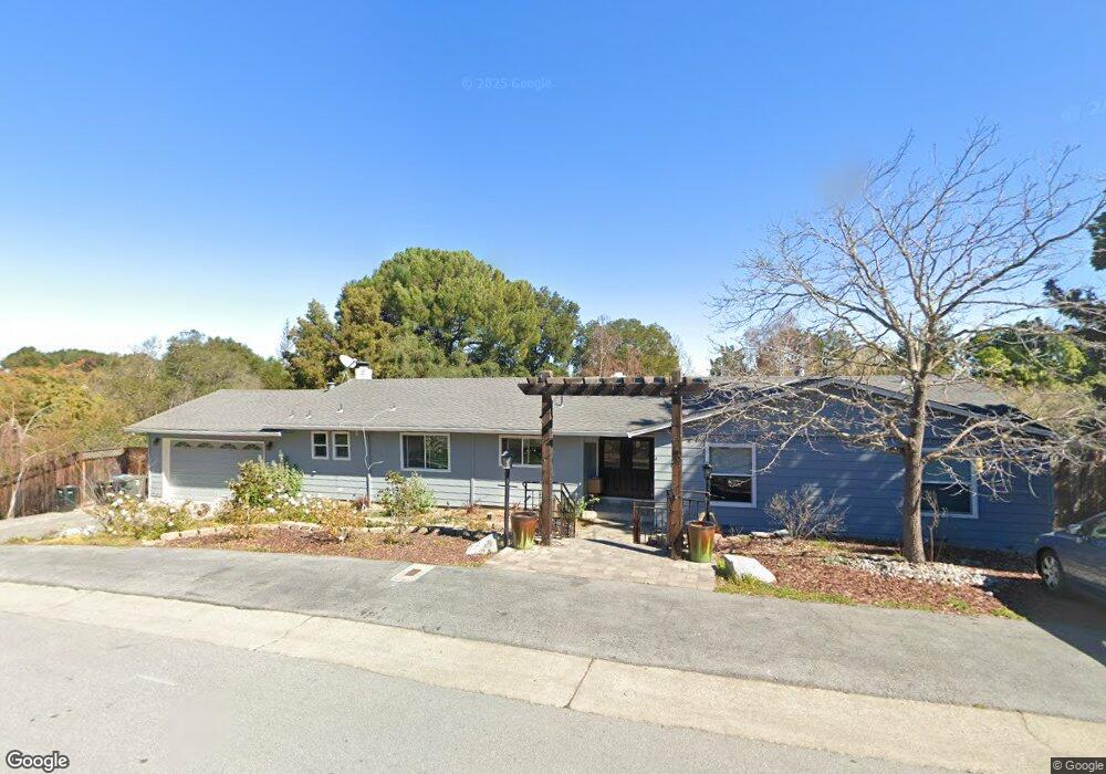 1070 Sierra Dr, Menlo Park, CA 94025 - photo 1