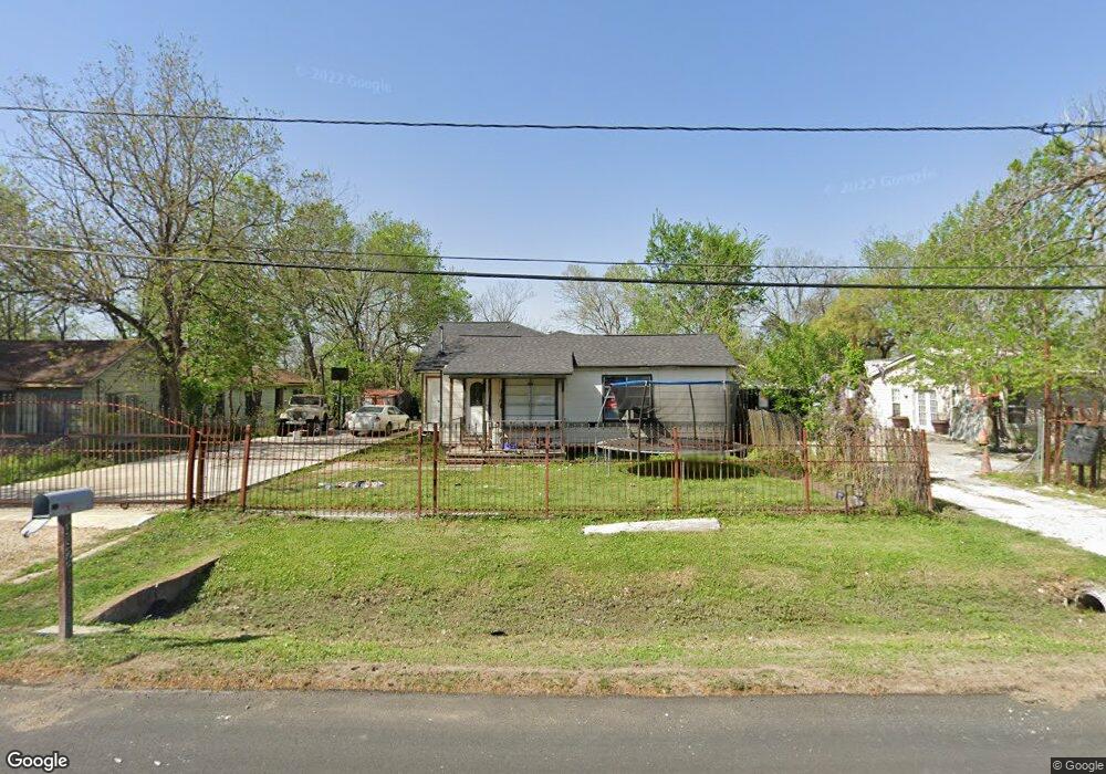 1923 Sunny Dr, Houston, TX 77093 - photo 1